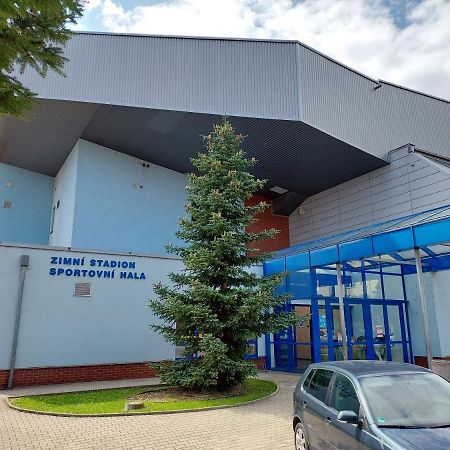 Ubytovna Zimni Stadion Litoměřice Exteriör bild